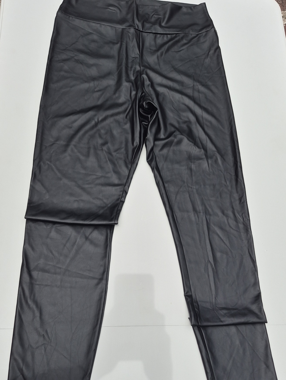 Windsor Black Faux Leather Skinny Pants Size L